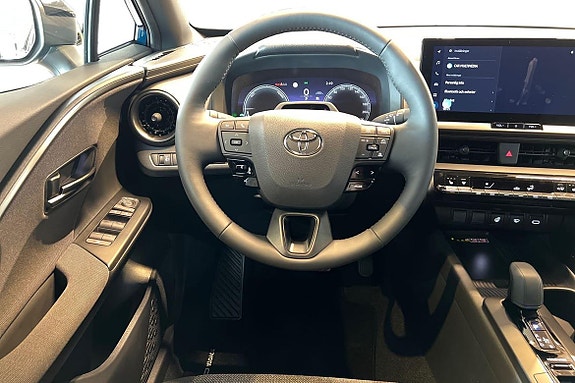 Toyota C-HR 11 of 22