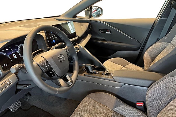 Toyota C-HR 14 of 22