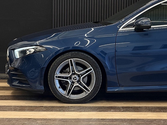 Mercedes-Benz A180 7 of 27