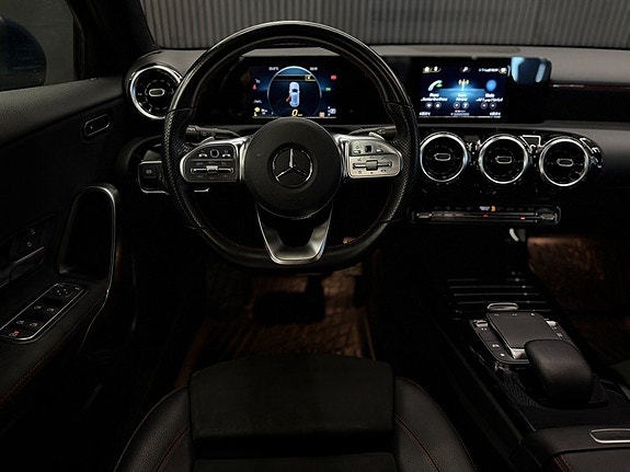 Mercedes-Benz A180 17 of 27