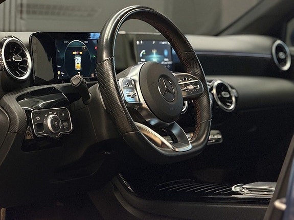 Mercedes-Benz A180 14 of 27