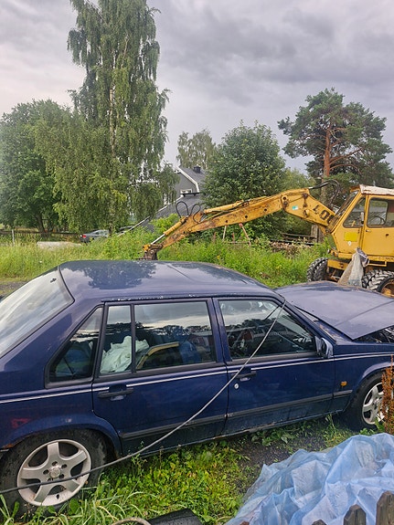 Volvo 940 3 of 4