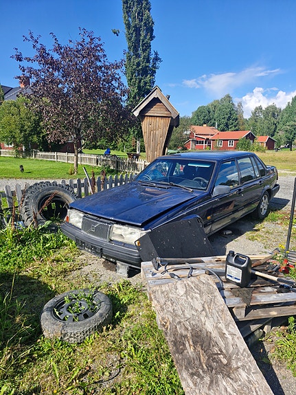 Volvo 940 2 of 4