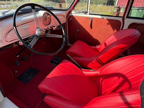 Morris Minor 11 of 18