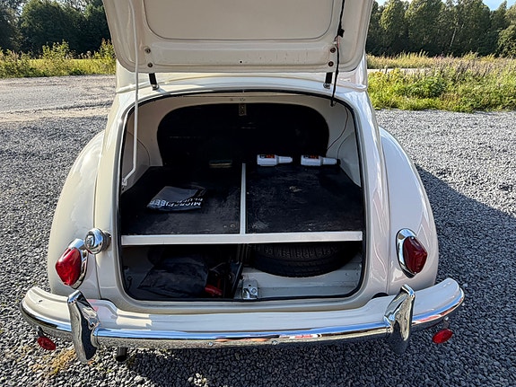 Morris Minor 15 of 18