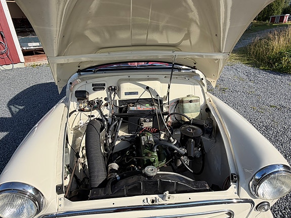 Morris Minor 13 of 18