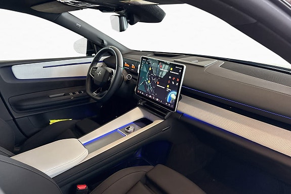 Polestar 4 14 of 30