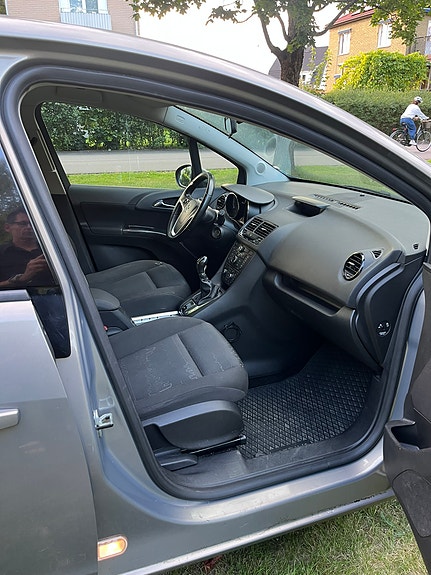 Opel Meriva 5 of 8