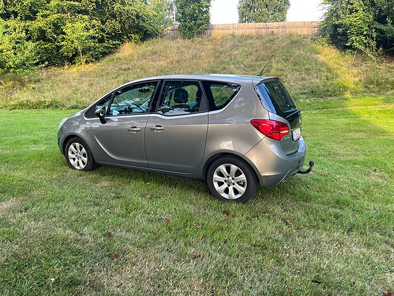 Opel Meriva 2 of 8