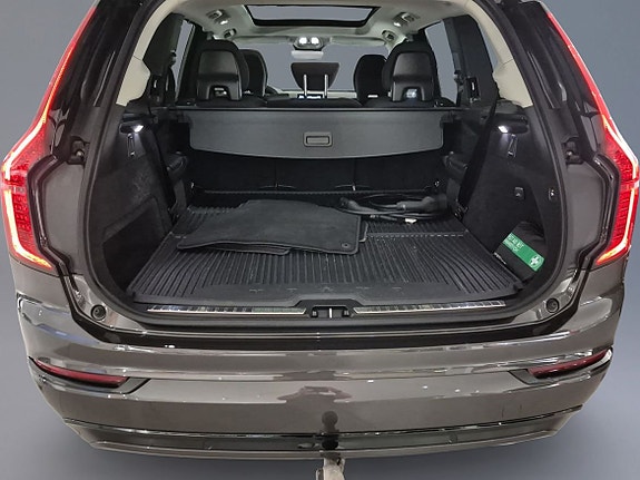 Volvo XC90 7 of 15