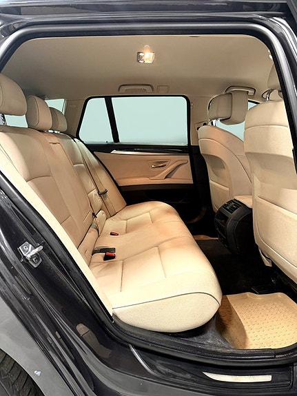 BMW 520d 16 of 26