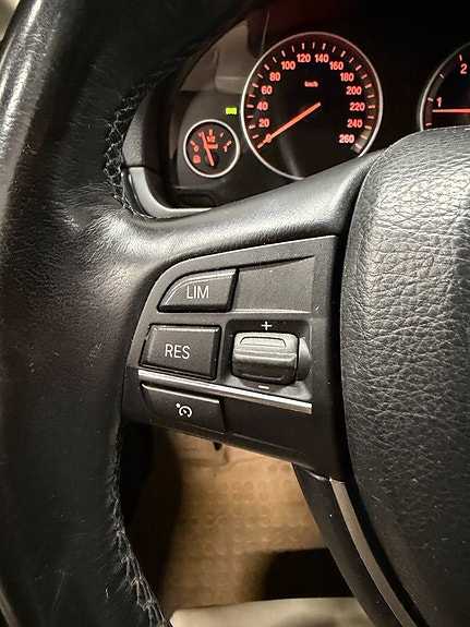 BMW 520d 22 of 26
