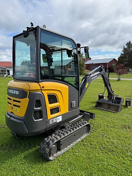 Volvo EC18D minigrävare med vagn 239.000:- 8 of 12