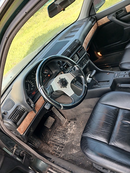 BMW 735i 8 of 13