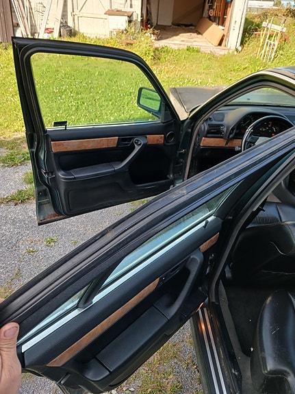 BMW 735i 11 of 13