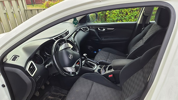 Nissan Qashqai 2 of 7