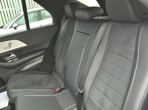 Mercedes-Benz GLE300 d 11 of 12