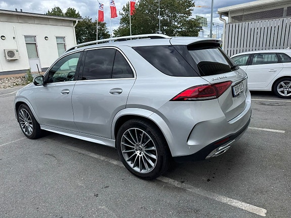 Mercedes-Benz GLE300 d 7 of 12