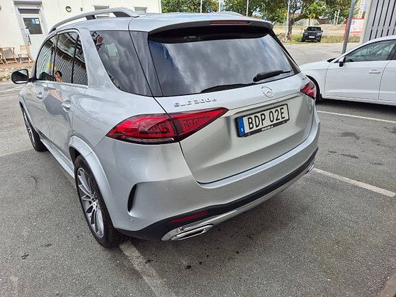 Mercedes-Benz GLE300 d 6 of 12