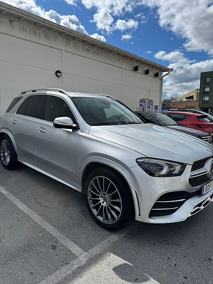 Mercedes-Benz GLE300 d 3 of 12
