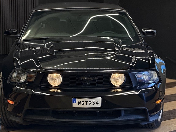 Ford Mustang 5 of 27