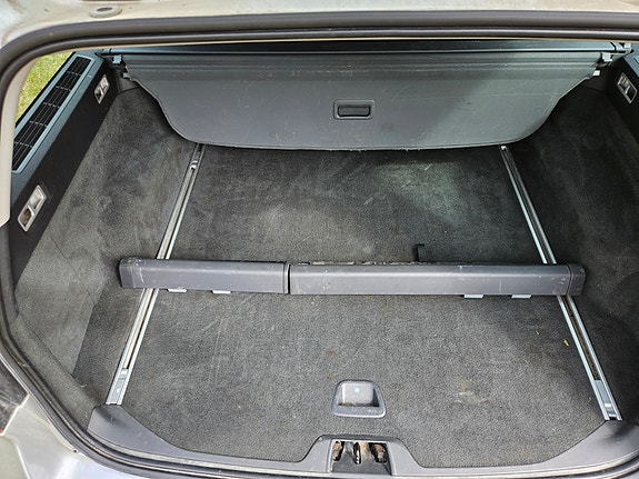Volvo V70 12 of 12