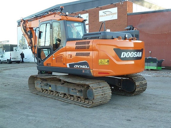 Doosan DX140LC-5 2 of 17