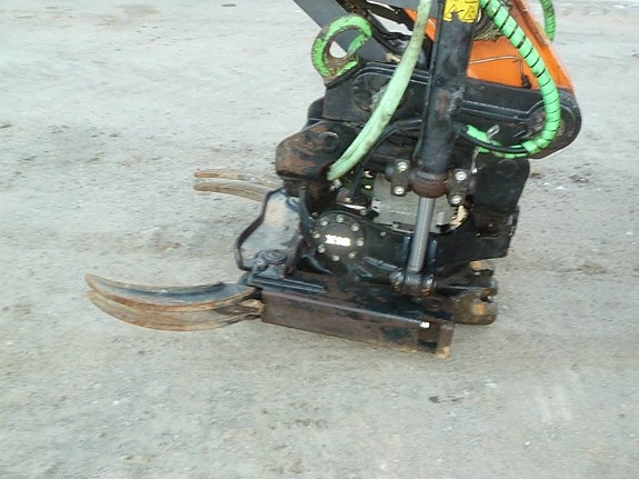Doosan DX140LC-5 5 of 17