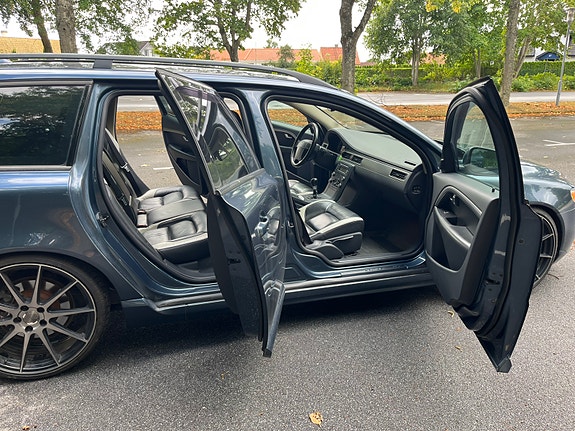 Volvo V70 6 of 6