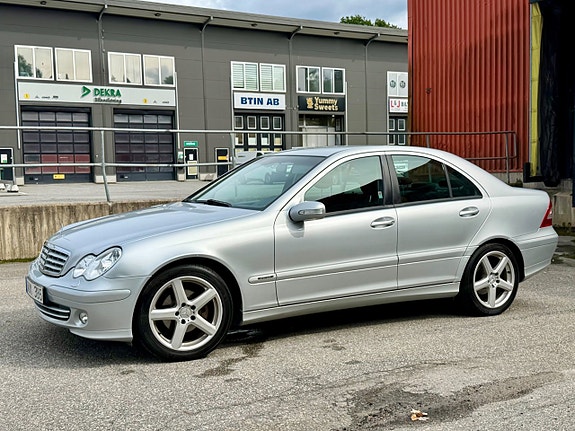 Mercedes-Benz C180 5 of 17