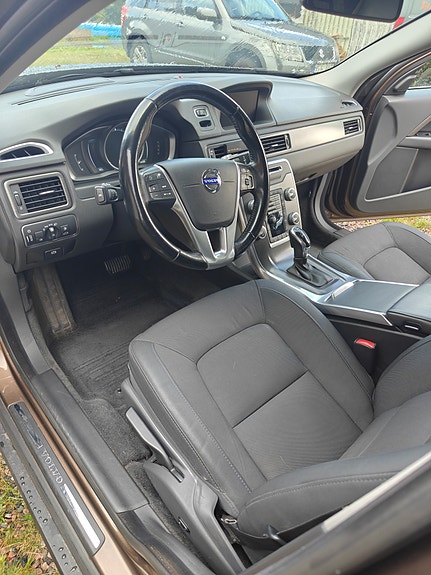 Volvo XC70 9 of 13