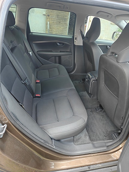 Volvo XC70 8 of 13