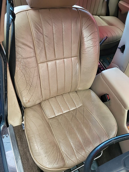 Jaguar XJ 14 of 16