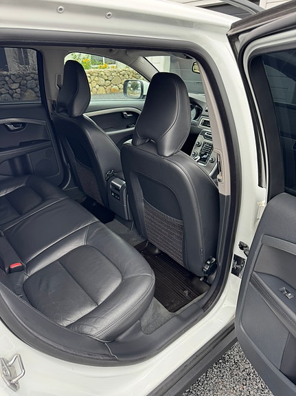 Volvo XC70 5 of 9