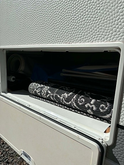 Hobby 460 Lu de Luxe 13 of 13