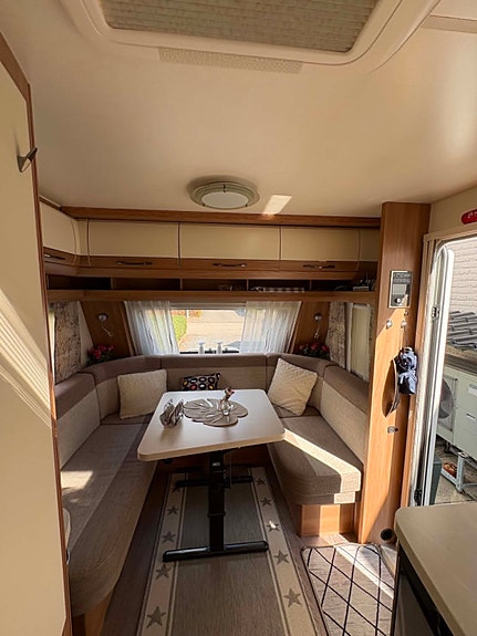 Hobby 460 Lu de Luxe 10 of 13