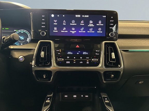 Kia Sorento 10 of 27