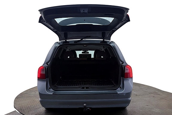 Volvo V70 8 of 29