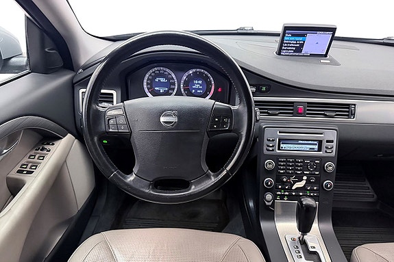Volvo V70 20 of 29