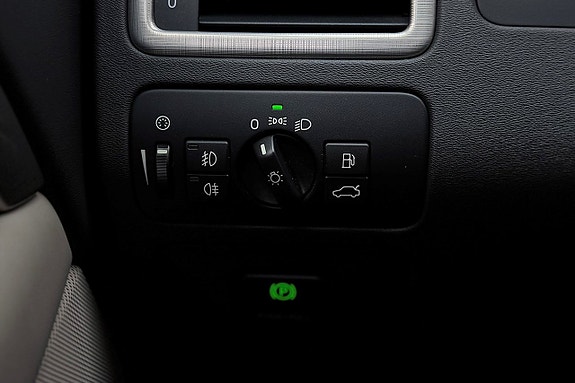 Volvo V70 27 of 29