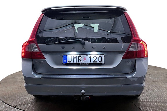 Volvo V70 7 of 29
