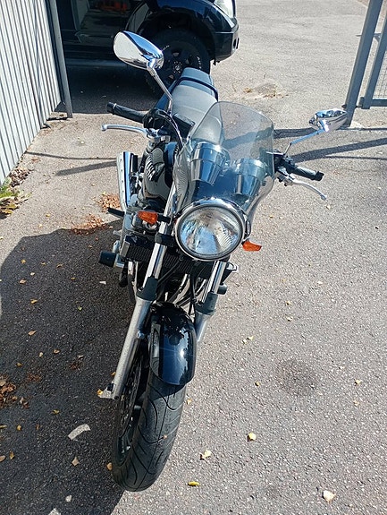 Yamaha XJR1300 1.3 7 of 8