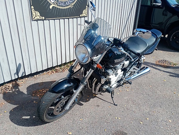 Yamaha XJR1300 1.3 5 of 8