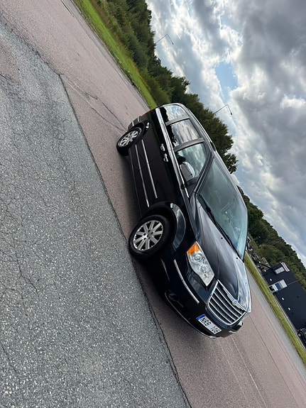 Chrysler Grand Voyager 3 of 10