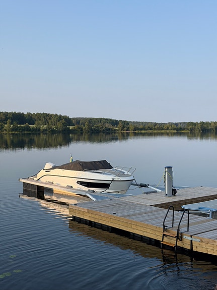 Uttern D70 Premium Edition – välutrustad med Mercury 225 hk 6 of 9