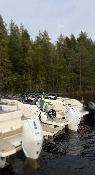 Uttern D70 Premium Edition – välutrustad med Mercury 225 hk 9 of 9