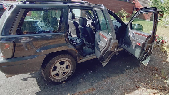 Jeep Grand Cherokee 6 of 10