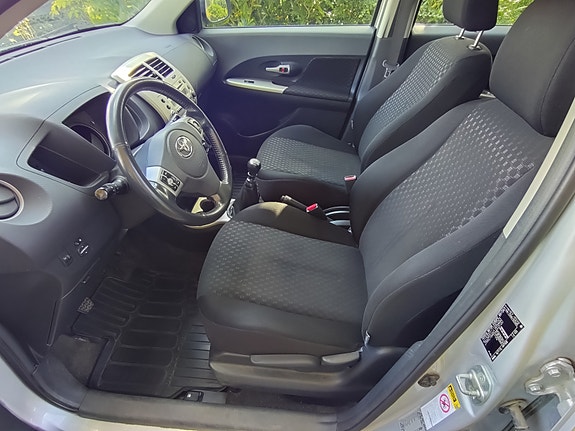 Toyota Urban Cruiser 5 of 7