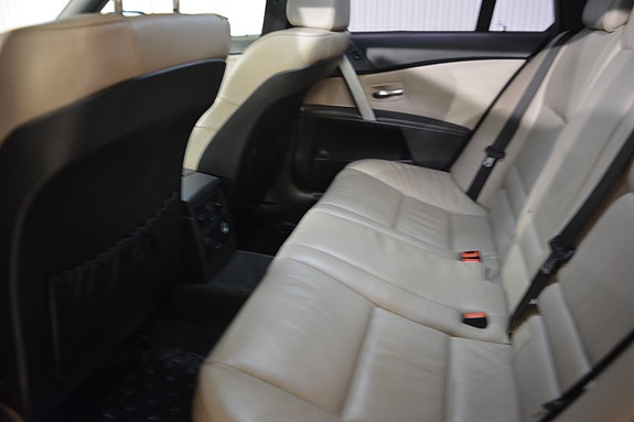 BMW 525 14 of 18