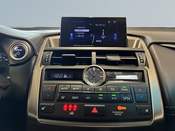 Lexus NX450h+ 15 of 21